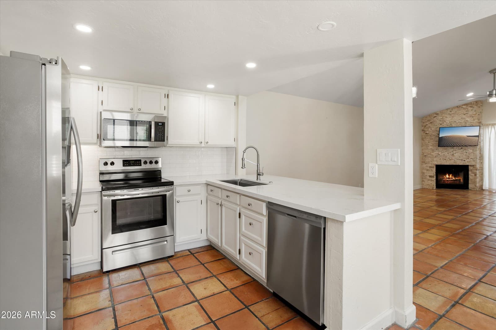15020 N 40TH Street N 18, Phoenix, AZ 85032 — photo 10 of 28