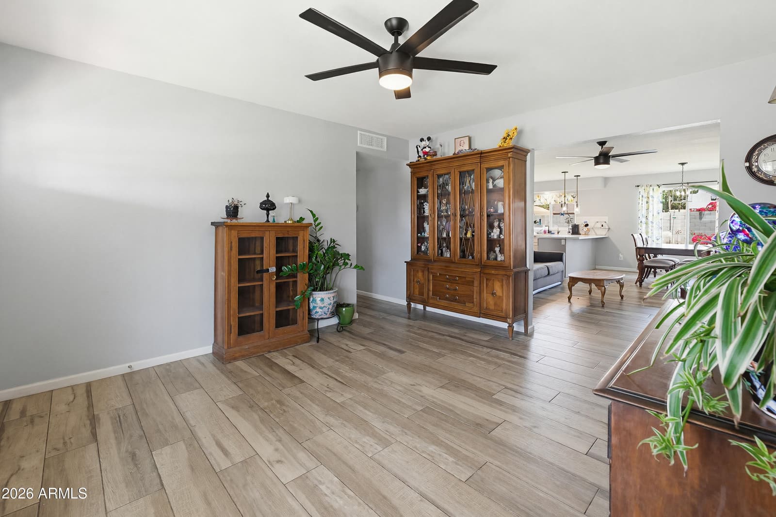 2520 E LIBBY Street, Phoenix, AZ 85032 — photo 5 of 47