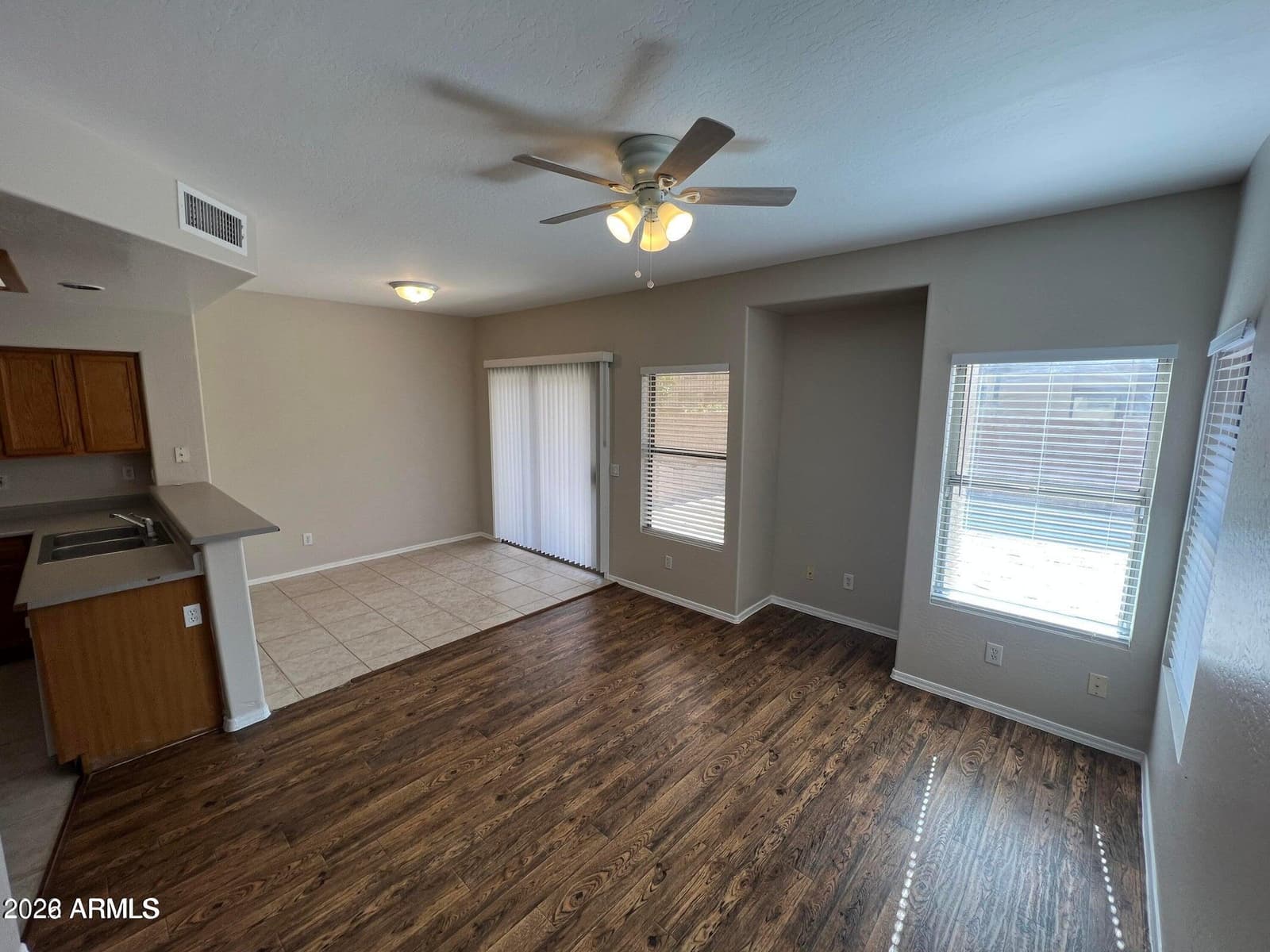 1822 N 106th Avenue, Avondale, AZ 85323 — photo 9 of 22