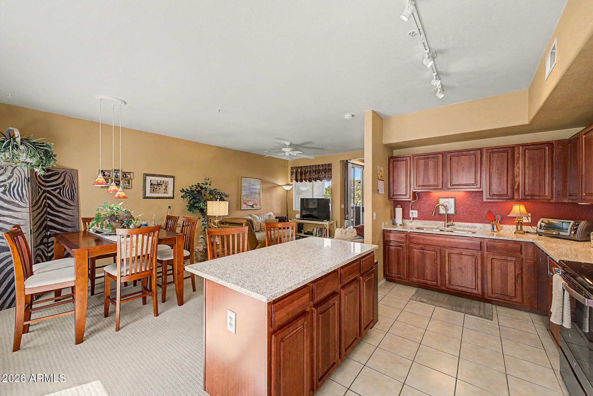 18250 N CAVE CREEK Road 151, Phoenix, AZ 85032 — photo 10 of 28