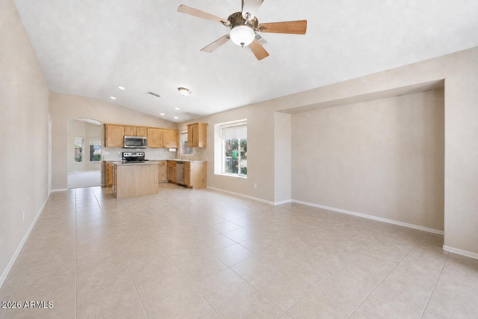 31267 N CLARIDGE Circle, San Tan Valley, AZ 85143 — photo 13 of 50