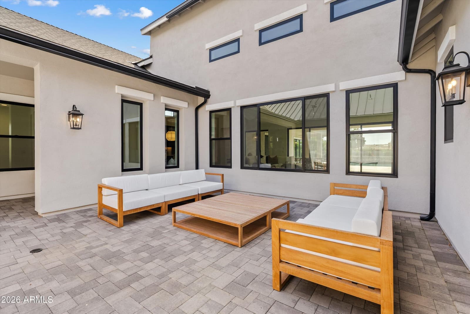 10242 N 58TH Street, Paradise Valley, AZ 85253 — photo 3 of 68