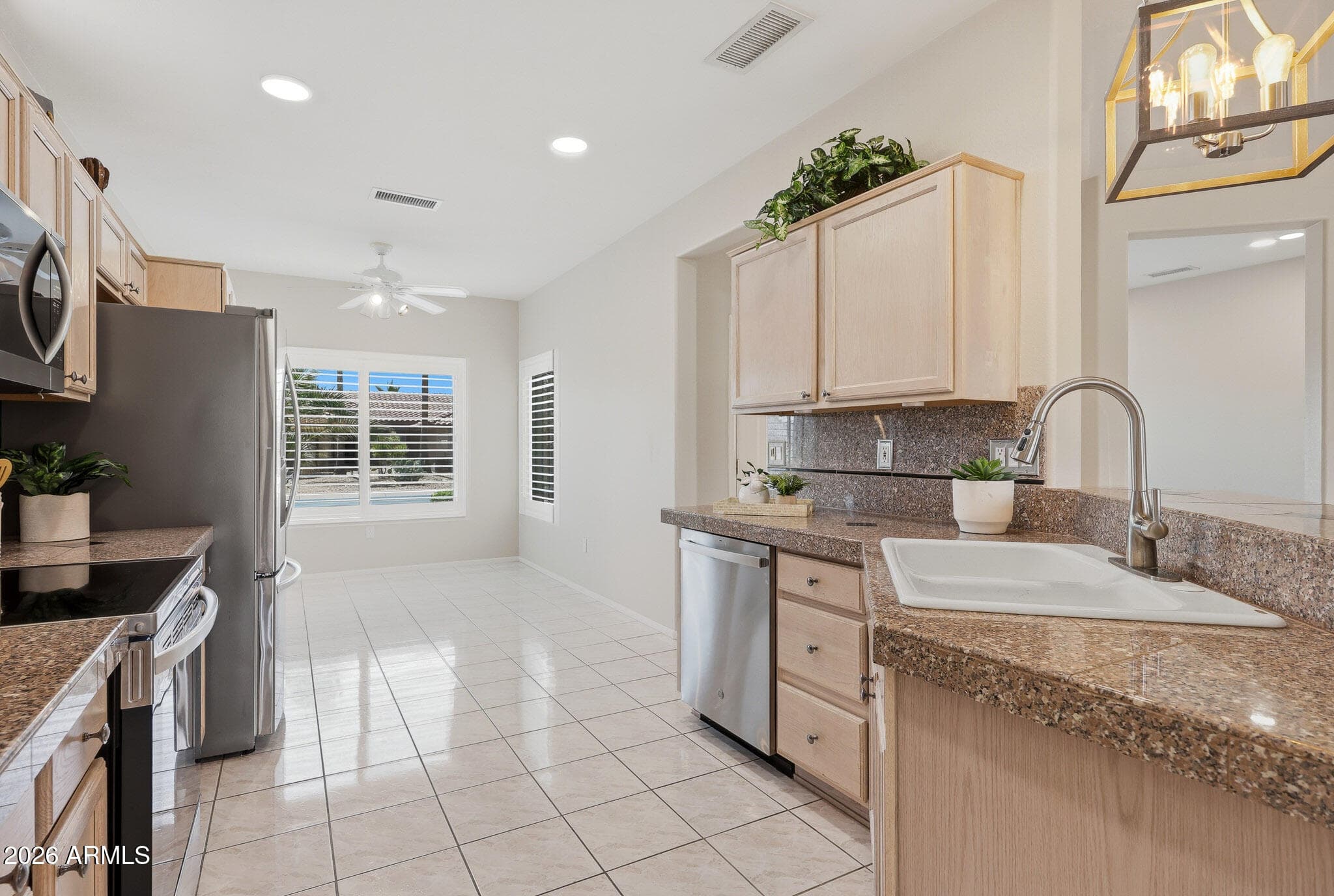 16202 W TAPATIO Drive, Surprise, AZ 85374 — photo 15 of 53