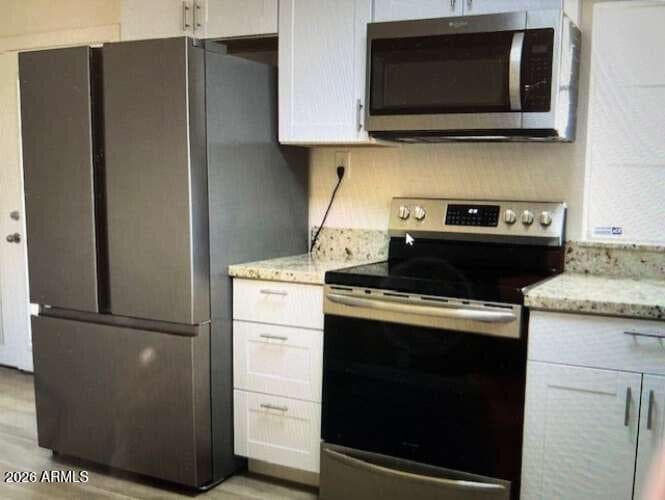 2035 W MARYLAND Avenue, Phoenix, AZ 85015 — photo 7 of 18