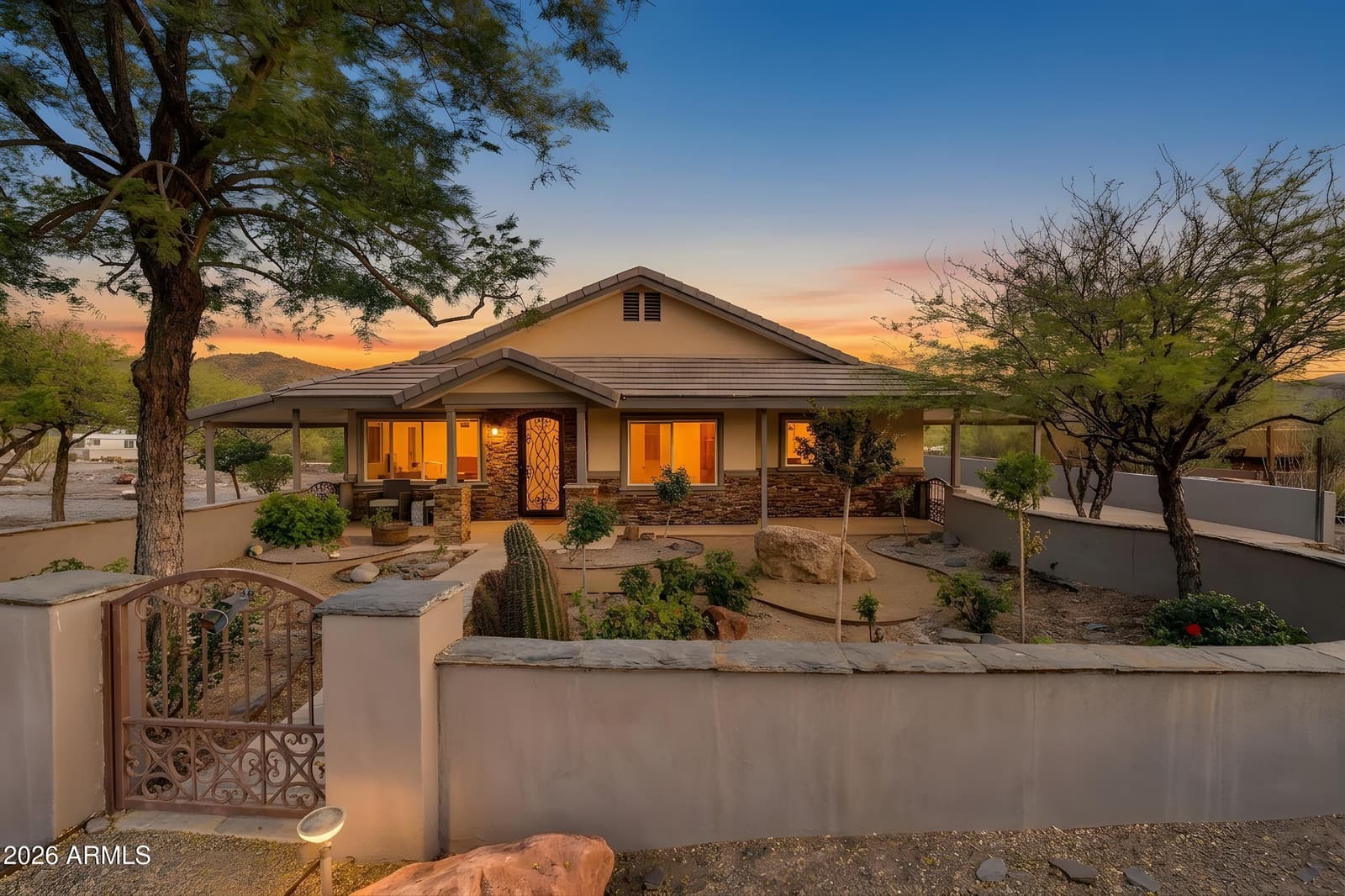 6056 E DOLOMORA Place, Cave Creek, AZ 85331 — photo 14 of 71