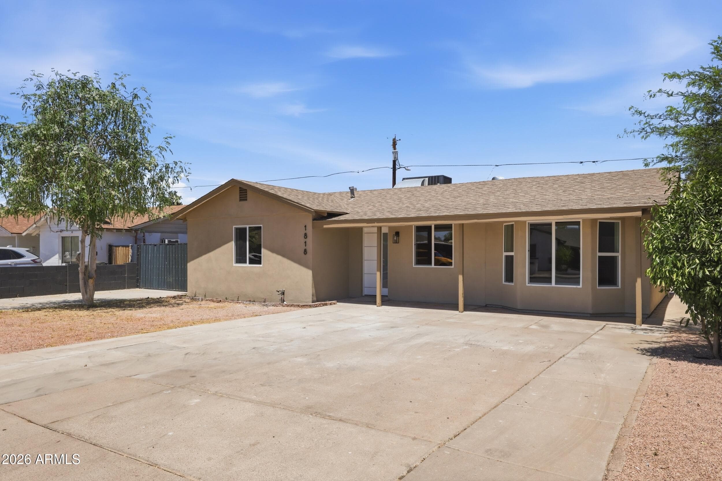 1818 E MONTEREY Way, Phoenix, AZ 85016 — photo 3 of 31