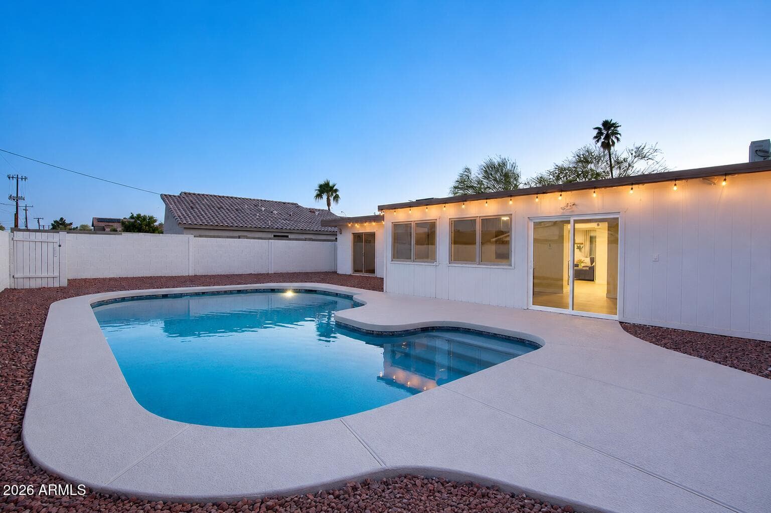 843 N JAY Street, Chandler, AZ 85225 — photo 1 of 17