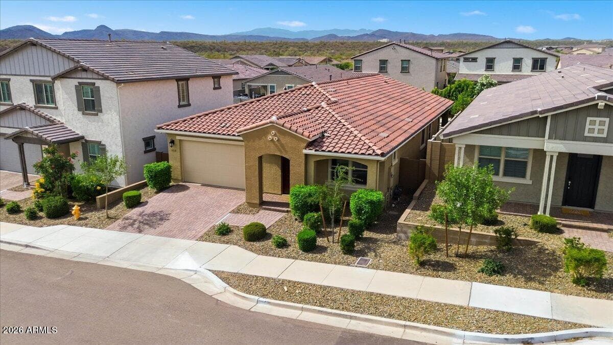 4418 W Palace Station Road, Phoenix, AZ 85087 — photo 10 of 46