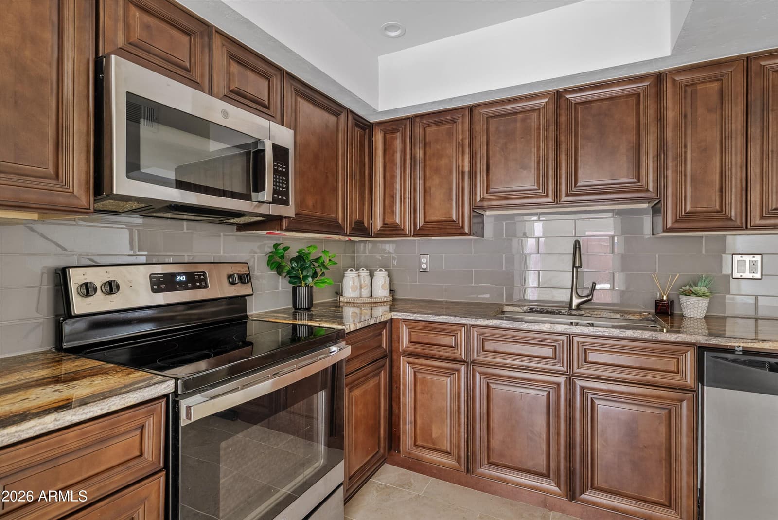 3702 E MONTEROSA Street 2, Phoenix, AZ 85018