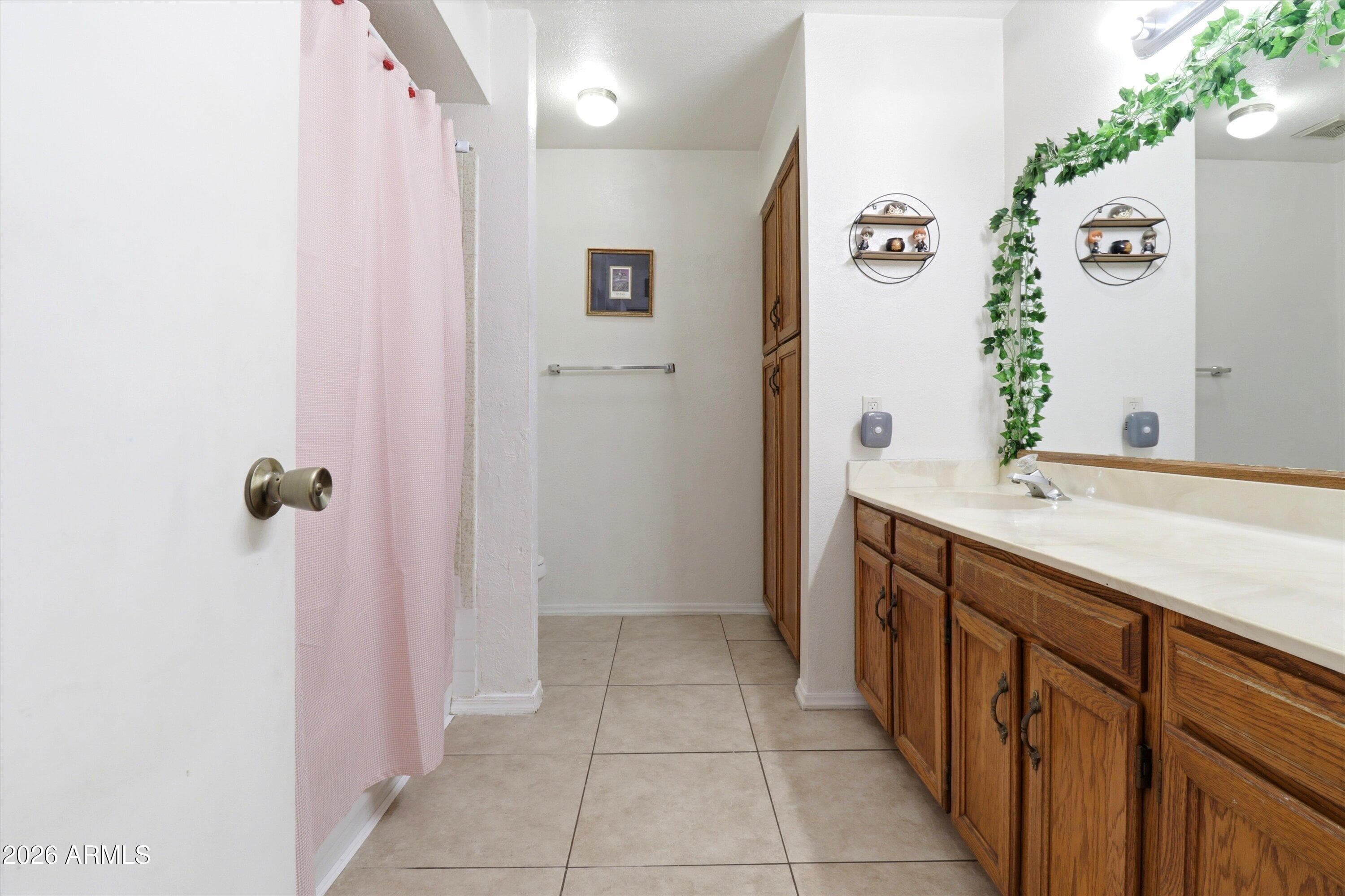 4601 W GOLDEN Lane, Glendale, AZ 85302 — photo 18 of 26
