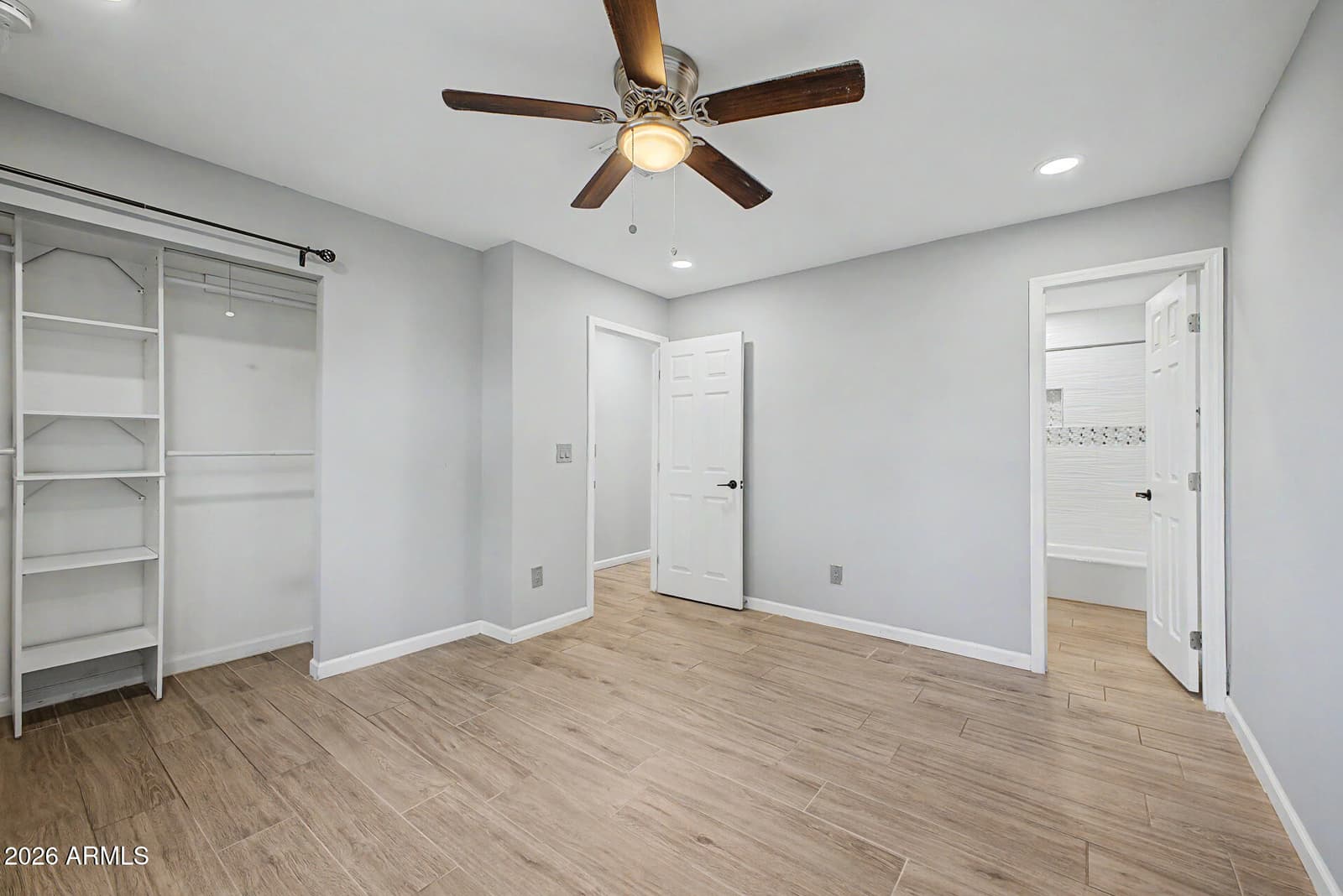 6056 N 30TH Avenue, Phoenix, AZ 85017 — photo 15 of 34