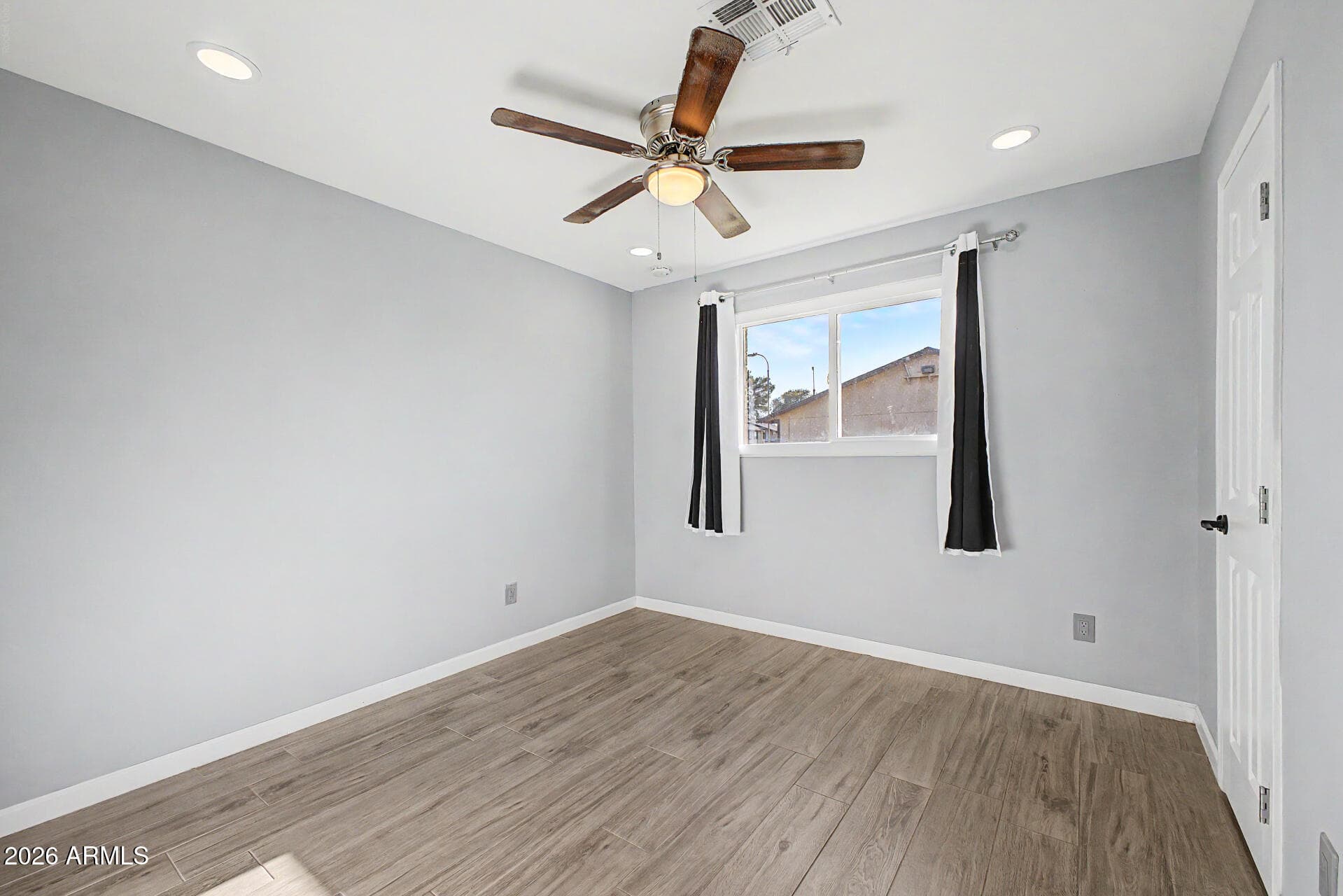 6056 N 30TH Avenue, Phoenix, AZ 85017 — photo 20 of 34