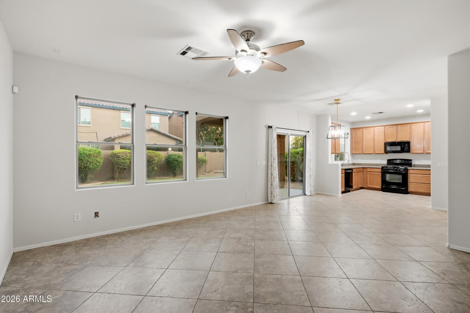 2511 W BEVERLY Road, Phoenix, AZ 85041 — photo 14 of 42