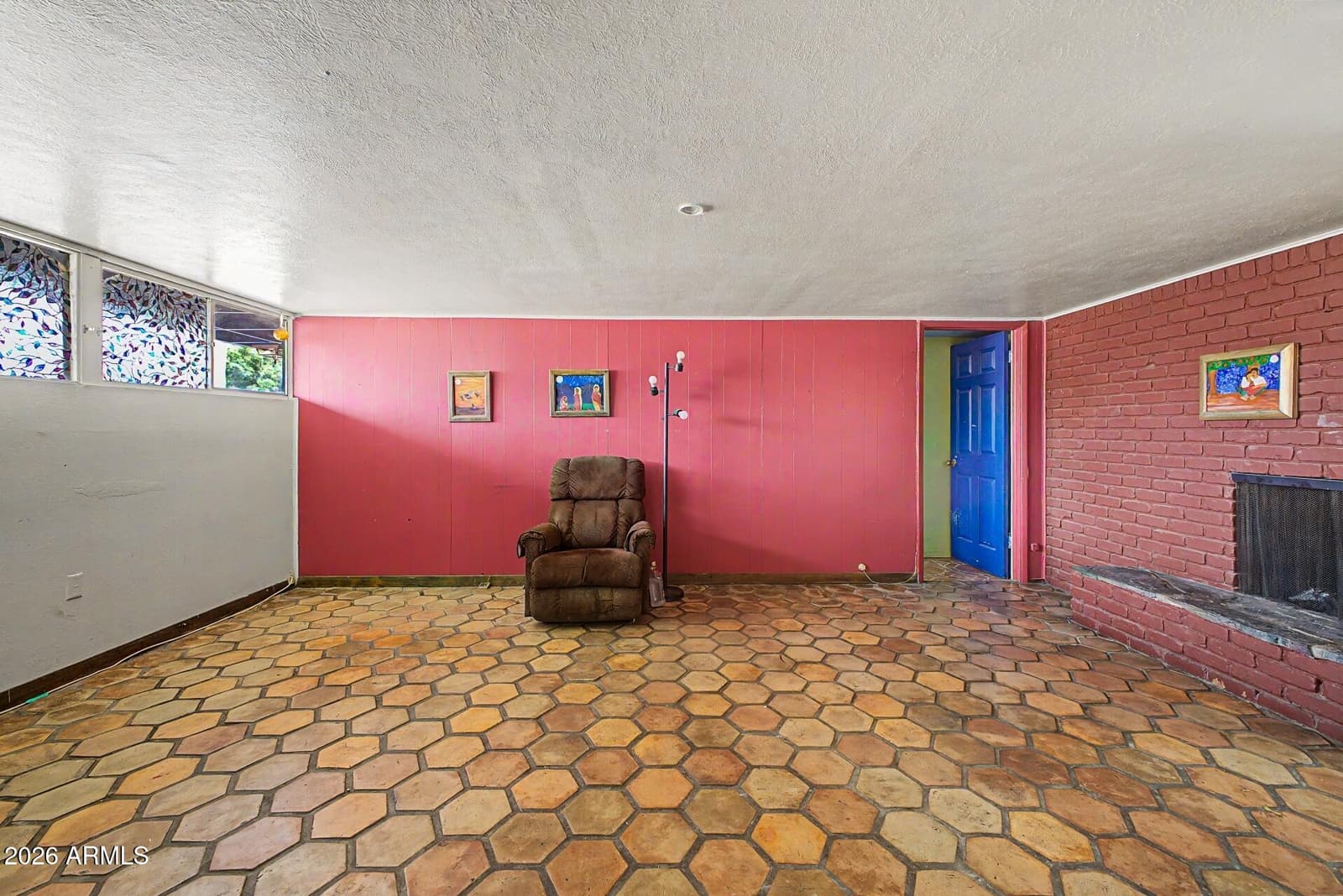 1019 E NORTHVIEW Avenue, Phoenix, AZ 85020 — photo 5 of 35