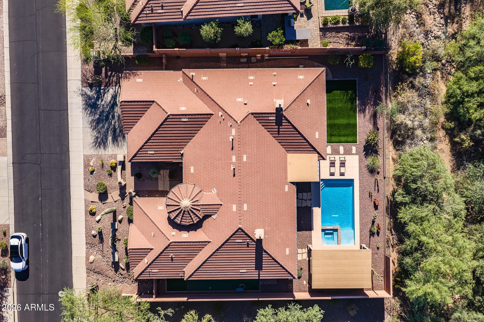 42144 N MOUNTAIN COVE Drive, Phoenix, AZ 85086 — photo 39 of 44