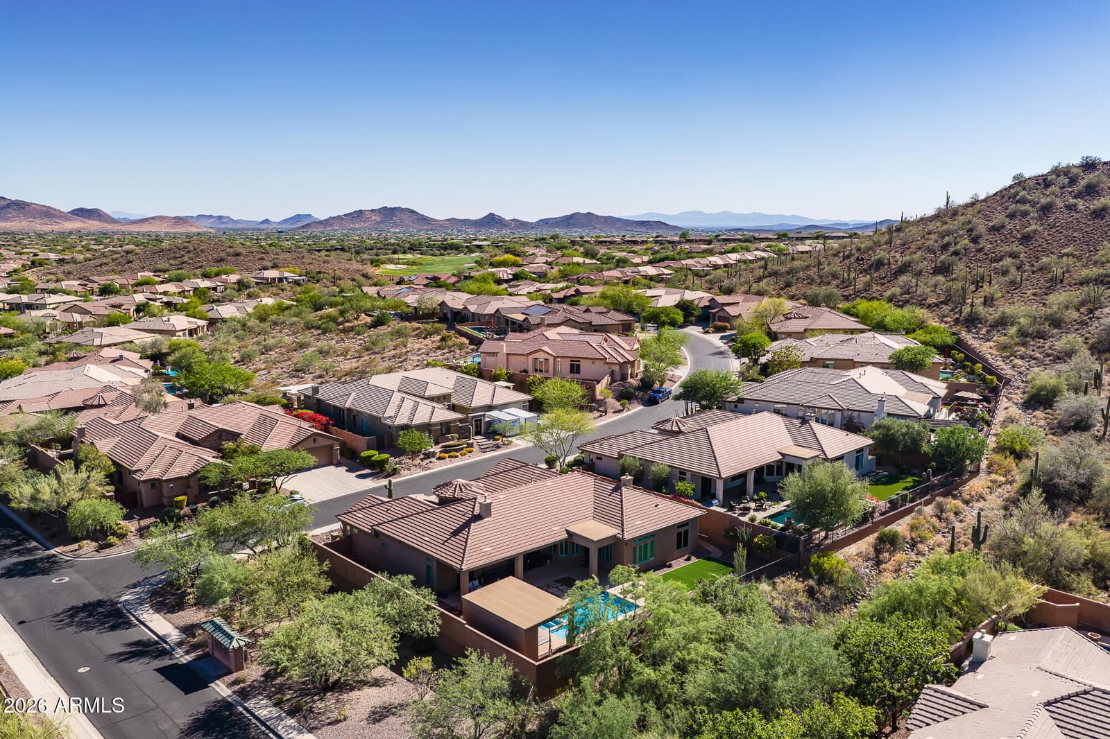 42144 N MOUNTAIN COVE Drive, Phoenix, AZ 85086 — photo 41 of 44