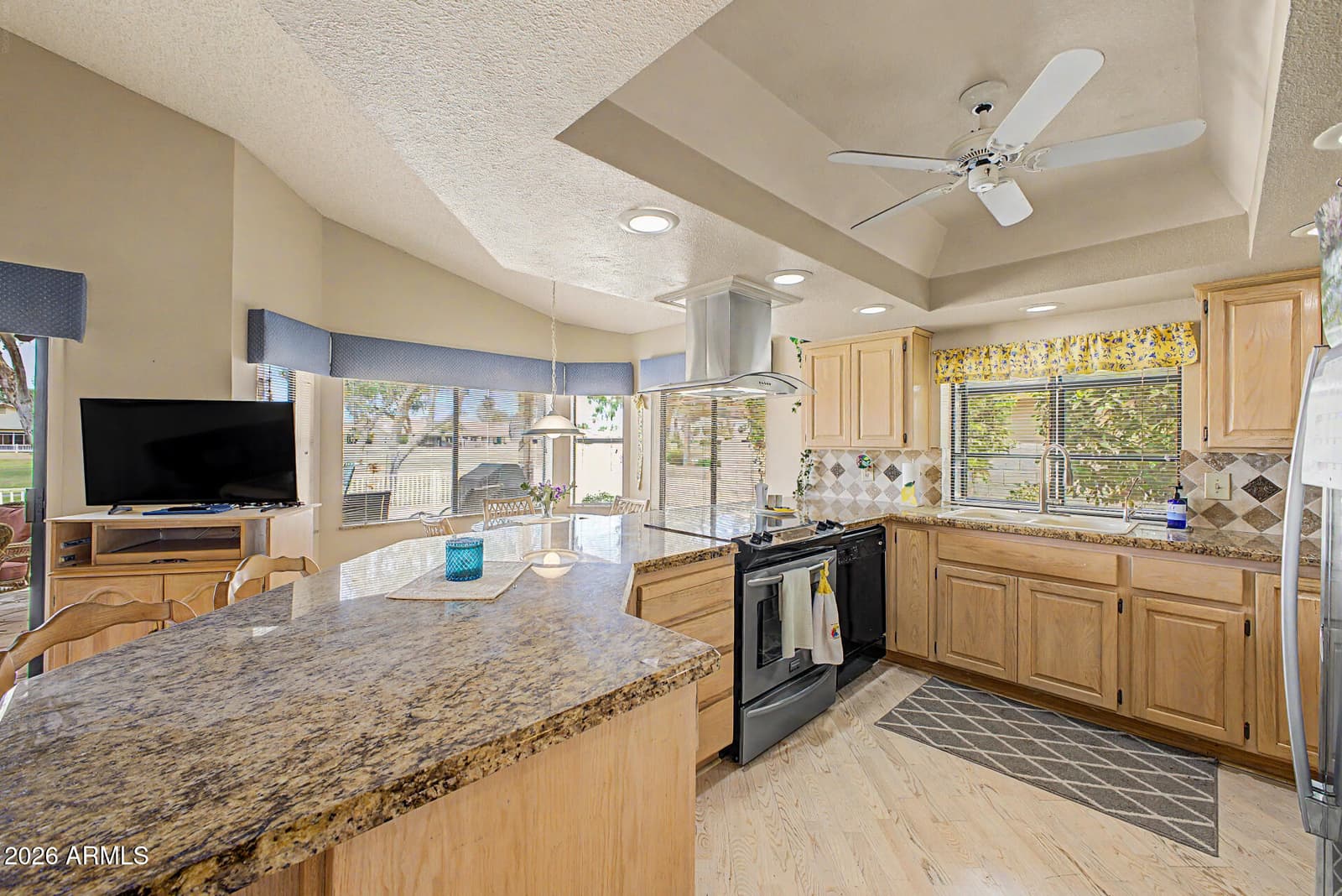 10914 E CHESTNUT Drive, Sun Lakes, AZ 85248 — photo 10 of 26