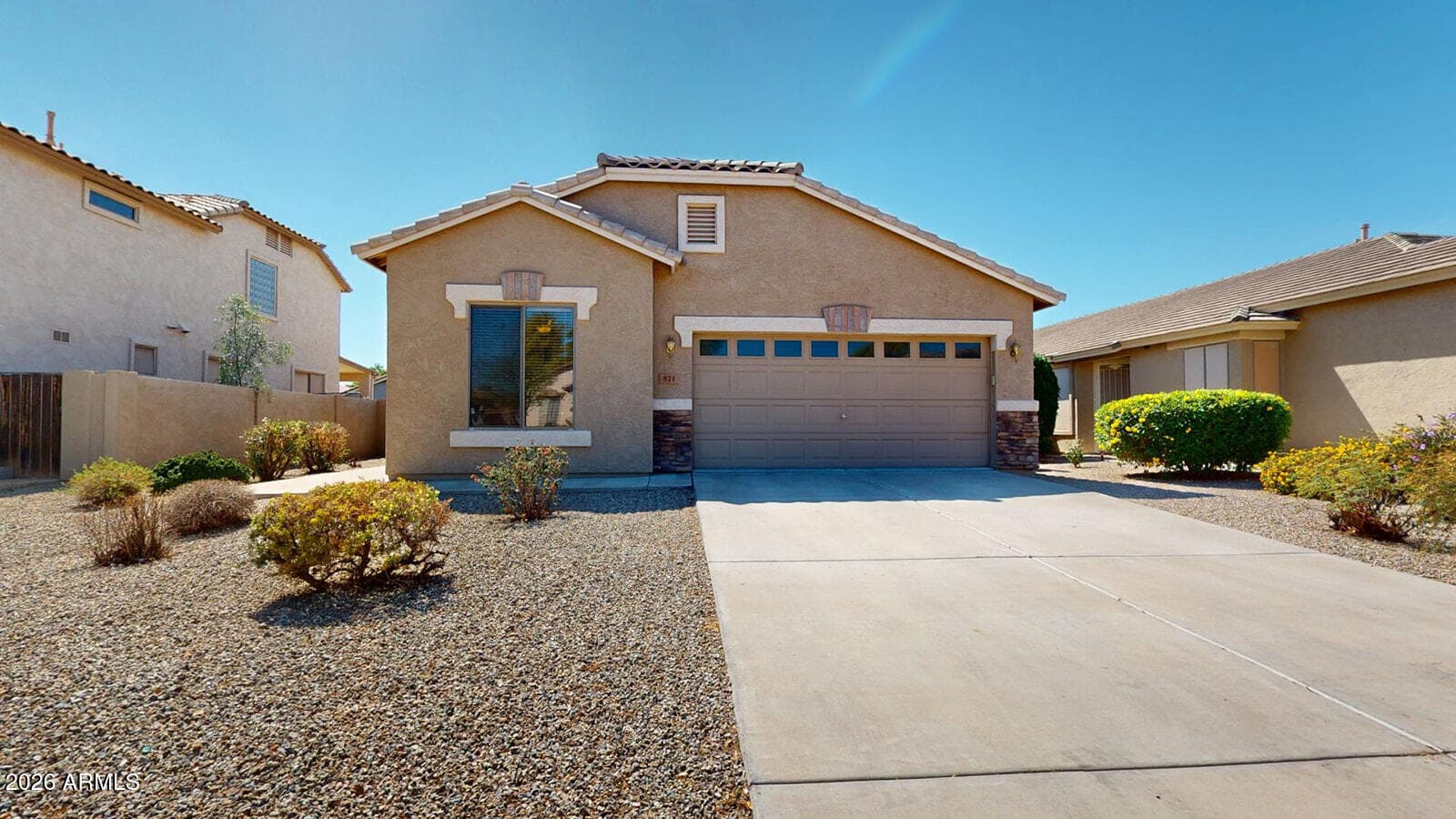 871 E SHERRI Drive, Gilbert, AZ 85296 — photo 2 of 33