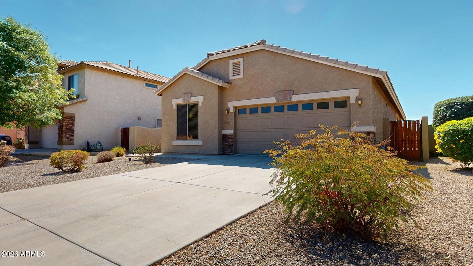 871 E SHERRI Drive, Gilbert, AZ 85296 — photo 3 of 33