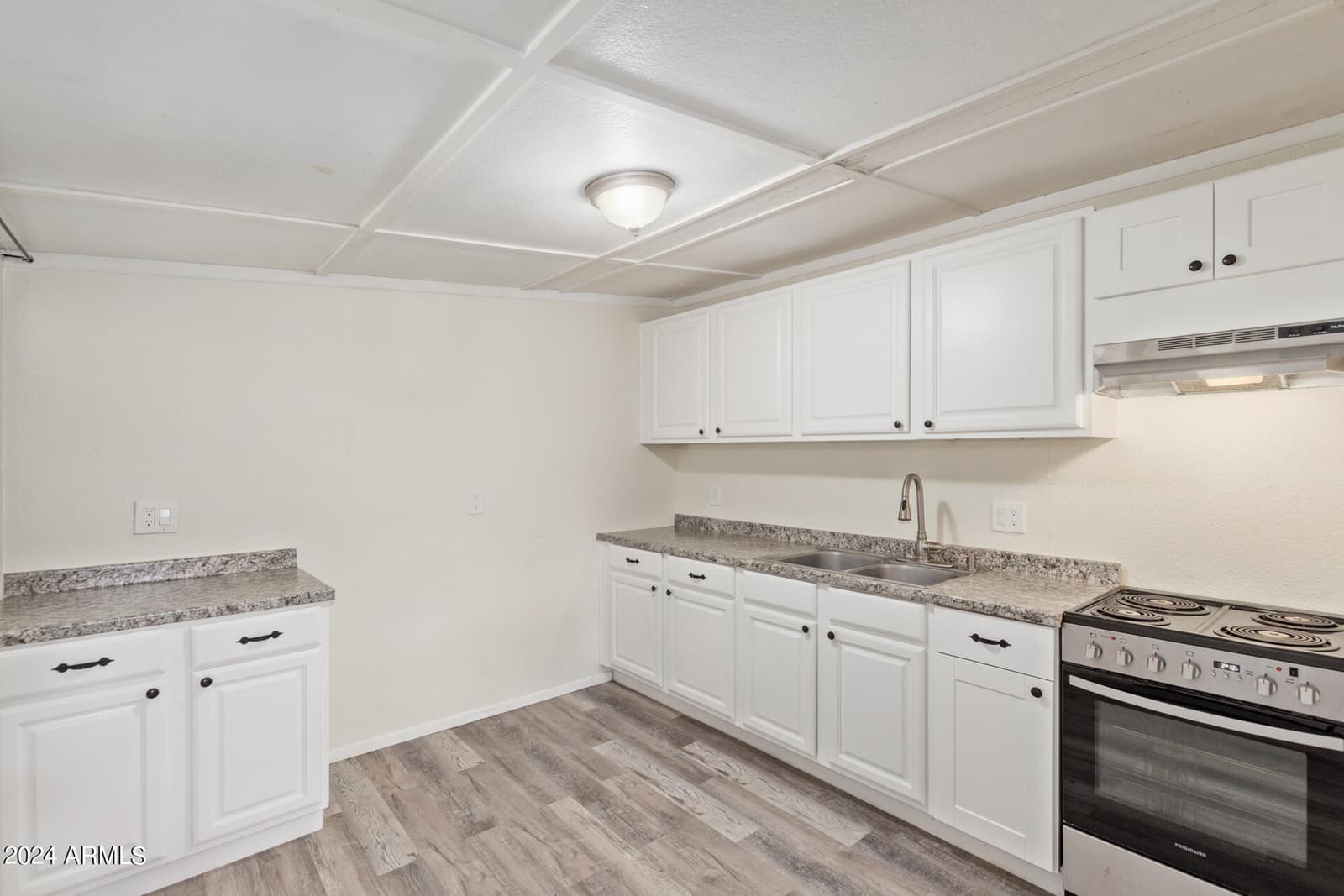 616 N MATLOCK Street, Mesa, AZ 85203 — photo 29 of 43