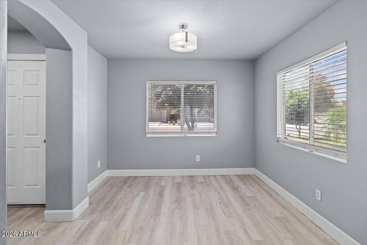 6242 W WOOD Street, Phoenix, AZ 85043 — photo 7 of 26