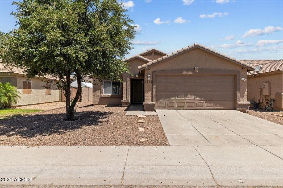 6242 W WOOD Street, Phoenix, AZ 85043 — photo 5 of 26