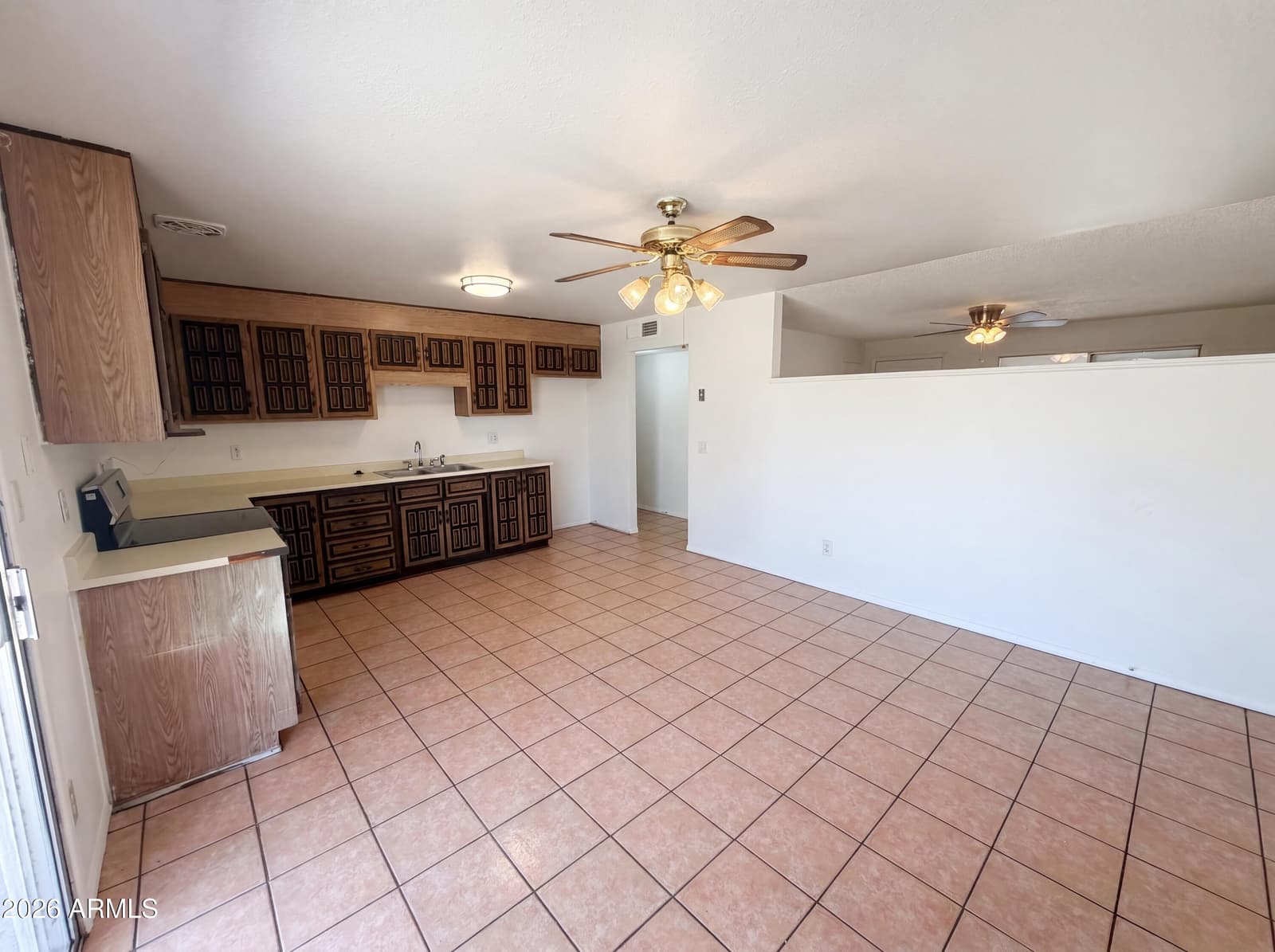 2831 N 70TH Drive, Phoenix, AZ 85035 — photo 8 of 19