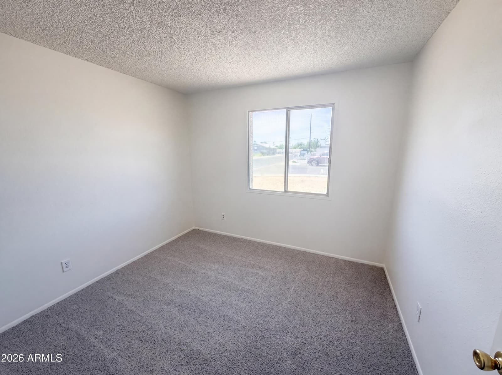 2831 N 70TH Drive, Phoenix, AZ 85035 — photo 10 of 19