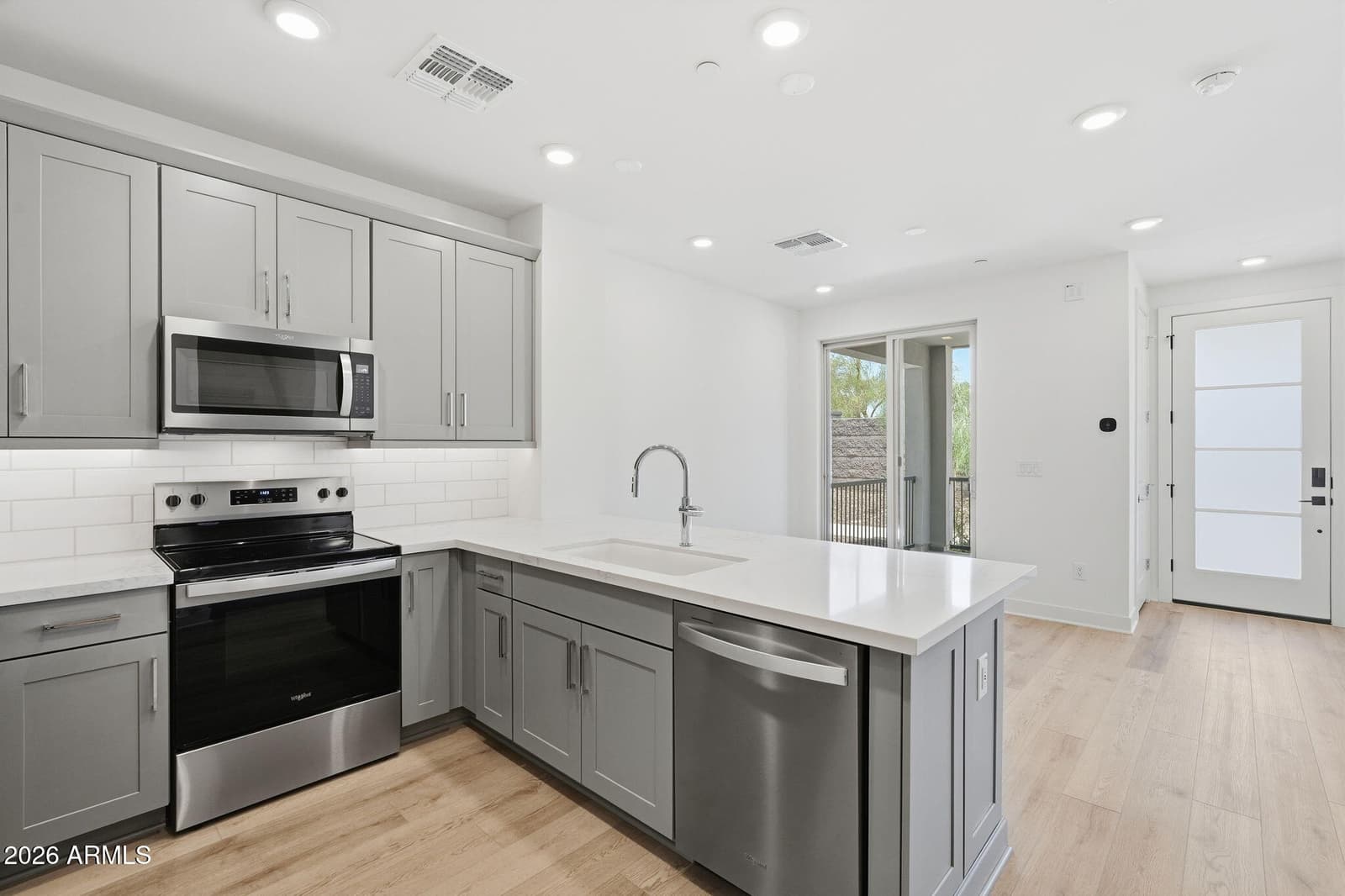 2121 W SONORAN DESERT Drive 159, Phoenix, AZ 85085 — photo 18 of 34