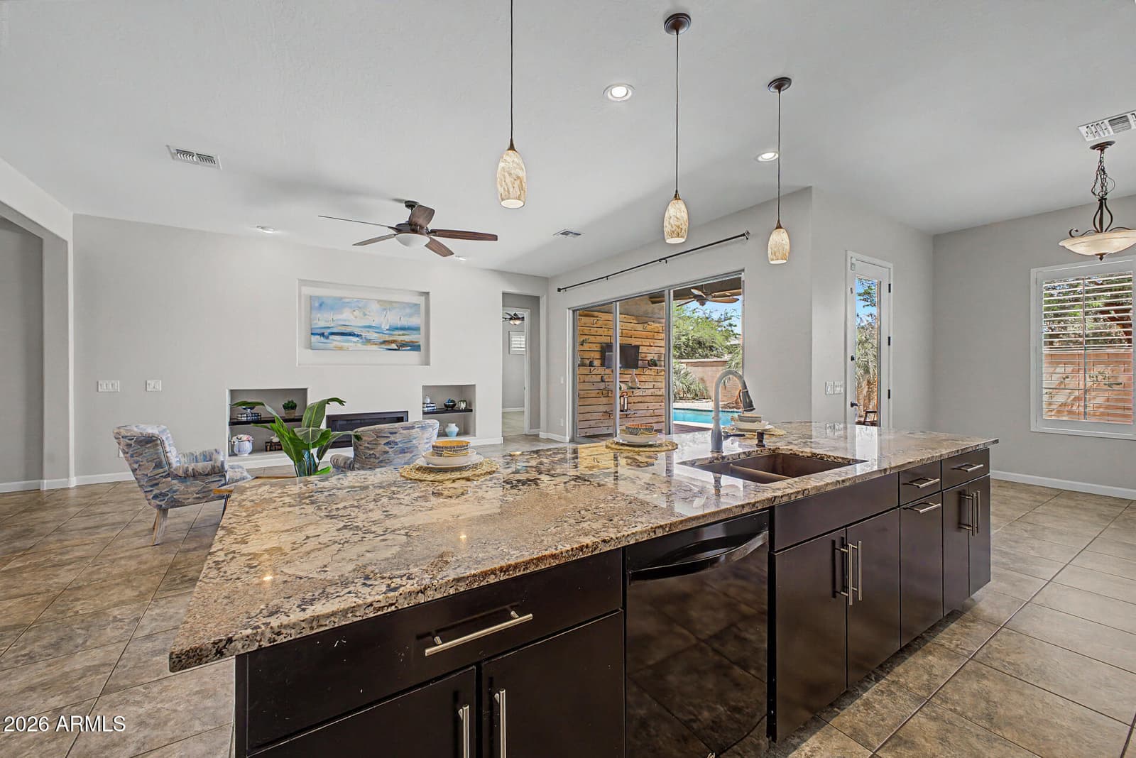 3920 E HORSESHOE Place, Chandler, AZ 85249 — photo 15 of 58