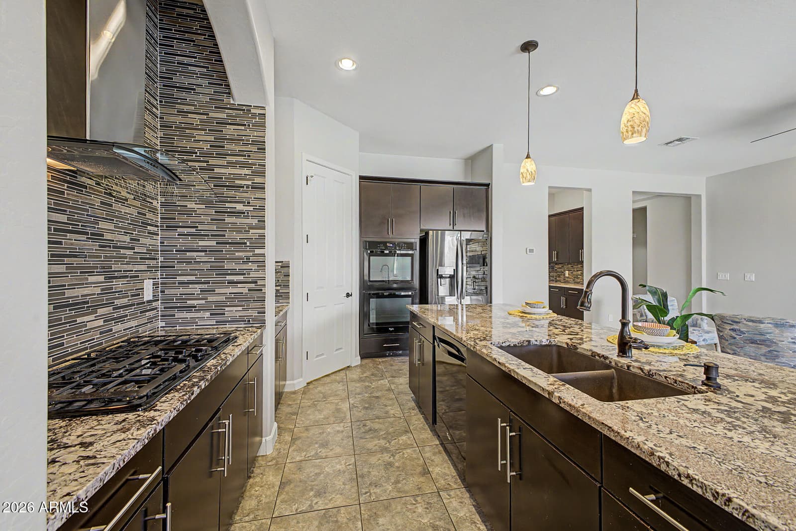 3920 E HORSESHOE Place, Chandler, AZ 85249 — photo 19 of 58