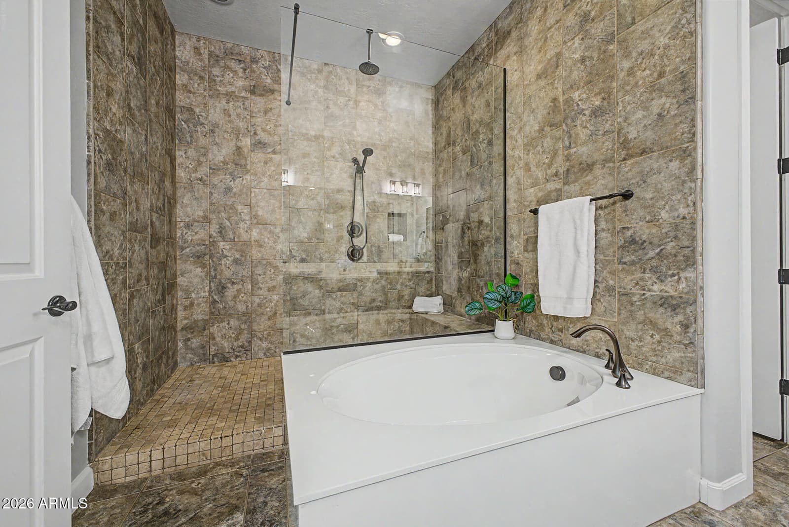 3920 E HORSESHOE Place, Chandler, AZ 85249 — photo 30 of 58
