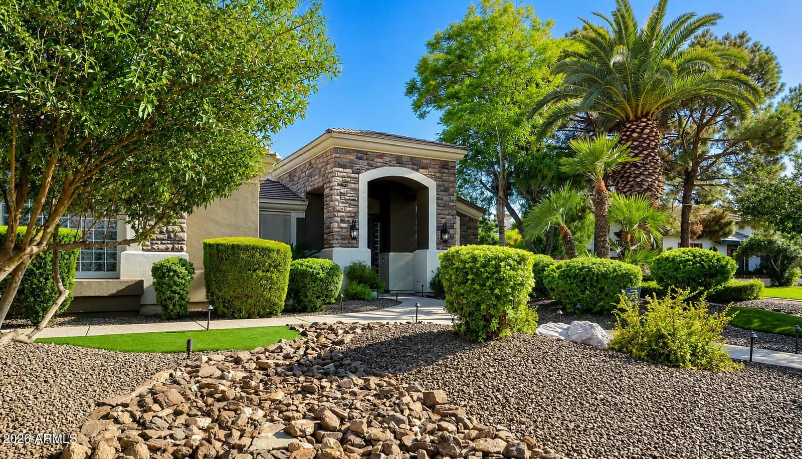 7547 W LIBBY Street, Glendale, AZ 85308 — photo 8 of 69