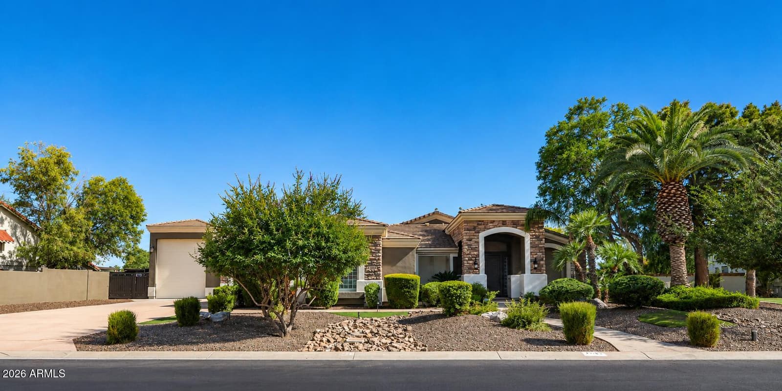 7547 W LIBBY Street, Glendale, AZ 85308 — photo 10 of 69