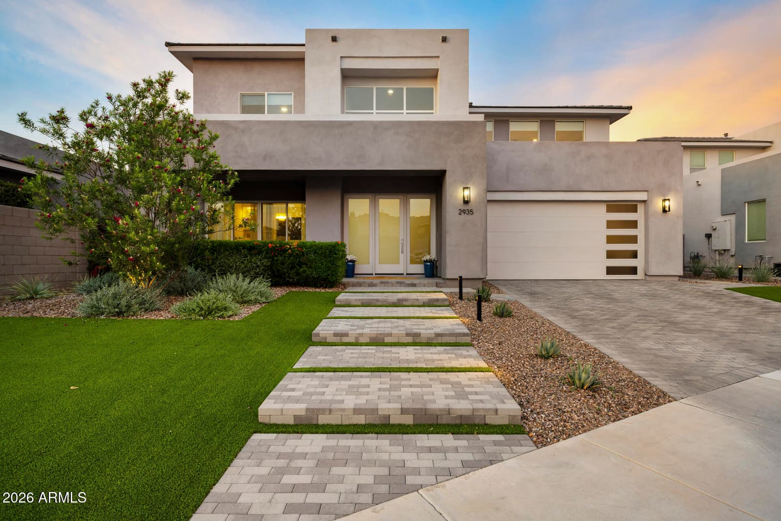 2935 S SANDSTONE Court, Gilbert, AZ 85295 — photo 1 of 28