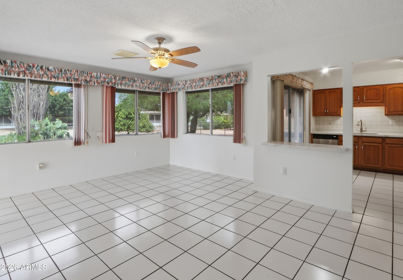 9850 W EMBERWOOD Drive, Sun City, AZ 85351 — photo 10 of 35