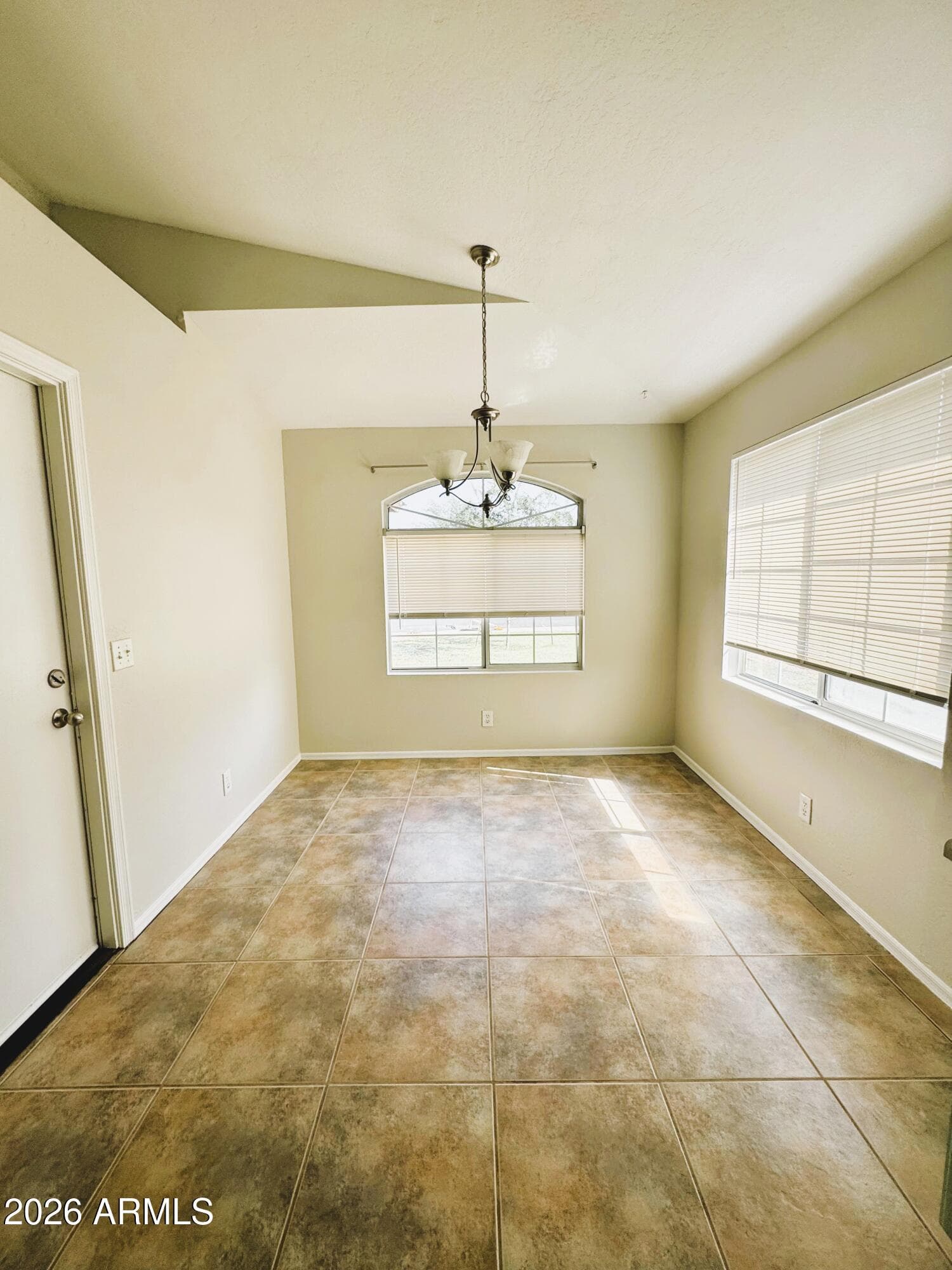 8521 E CLOVIS Avenue, Mesa, AZ 85208 — photo 9 of 32