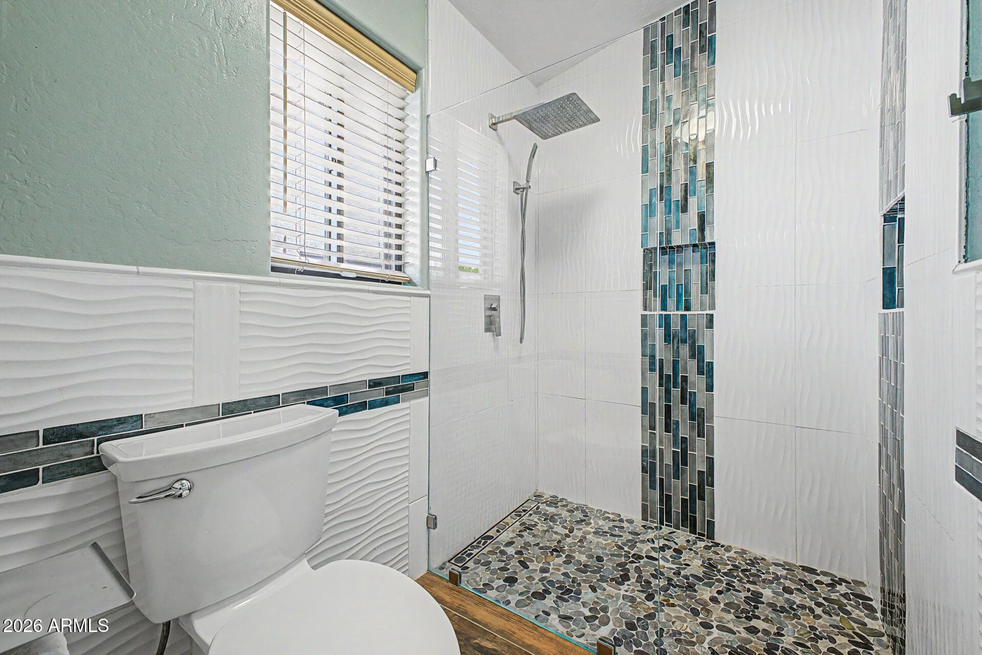 802 E ROBERTS Road, Phoenix, AZ 85022 — photo 12 of 24