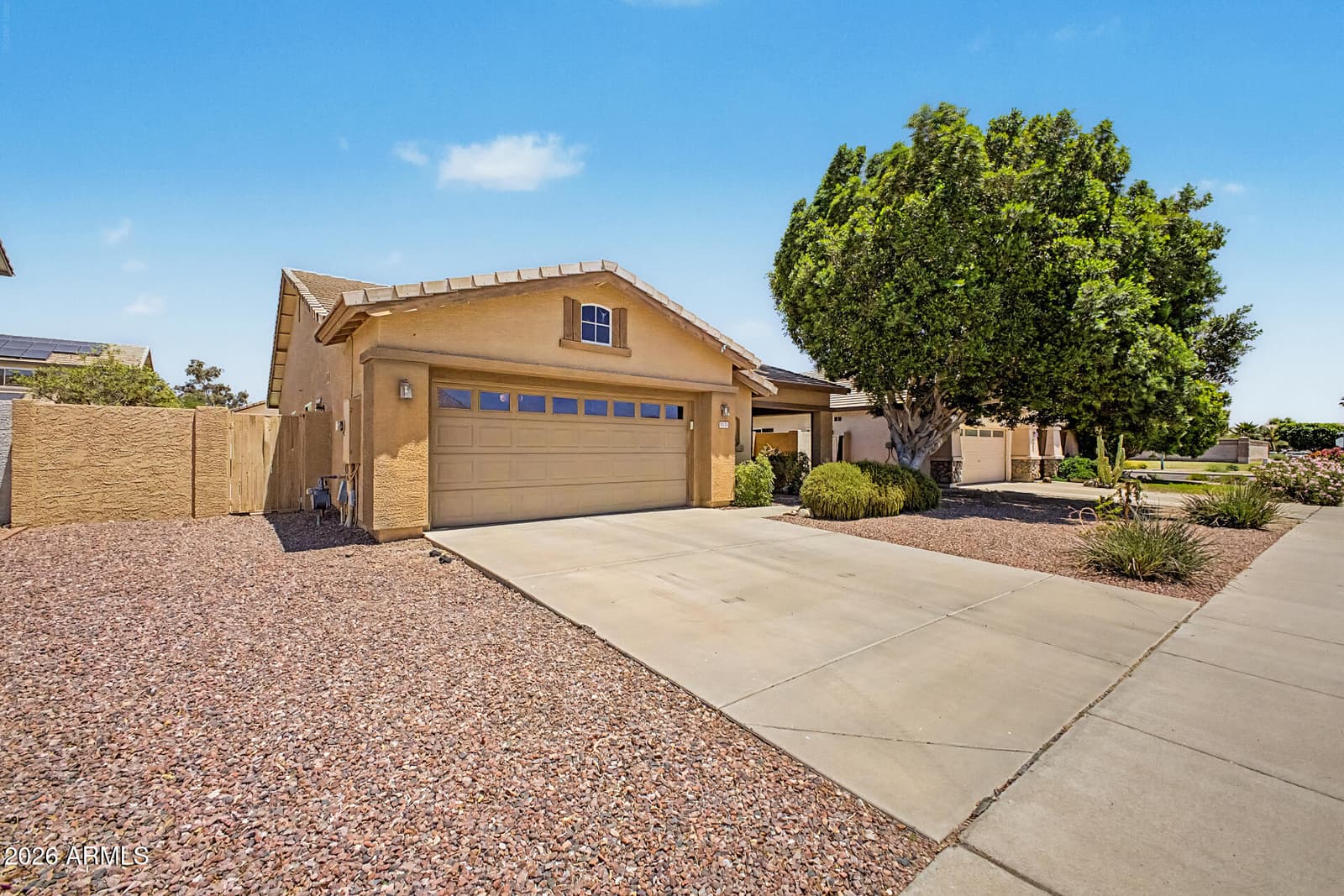 8118 W HARMONY Lane, Peoria, AZ 85382 — photo 2 of 33