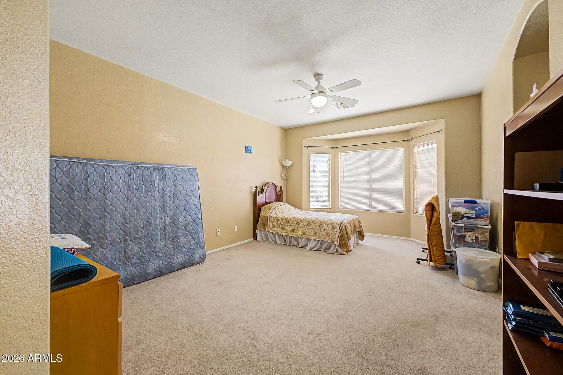 8118 W HARMONY Lane, Peoria, AZ 85382 — photo 14 of 33