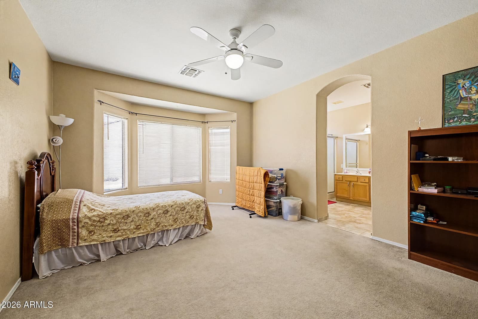 8118 W HARMONY Lane, Peoria, AZ 85382 — photo 15 of 33