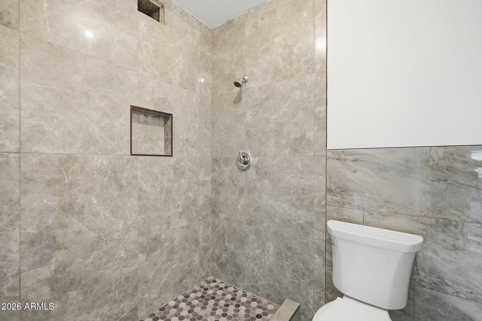 1534 E SOUTHSHORE Drive, Tempe, AZ 85283 — photo 14 of 31