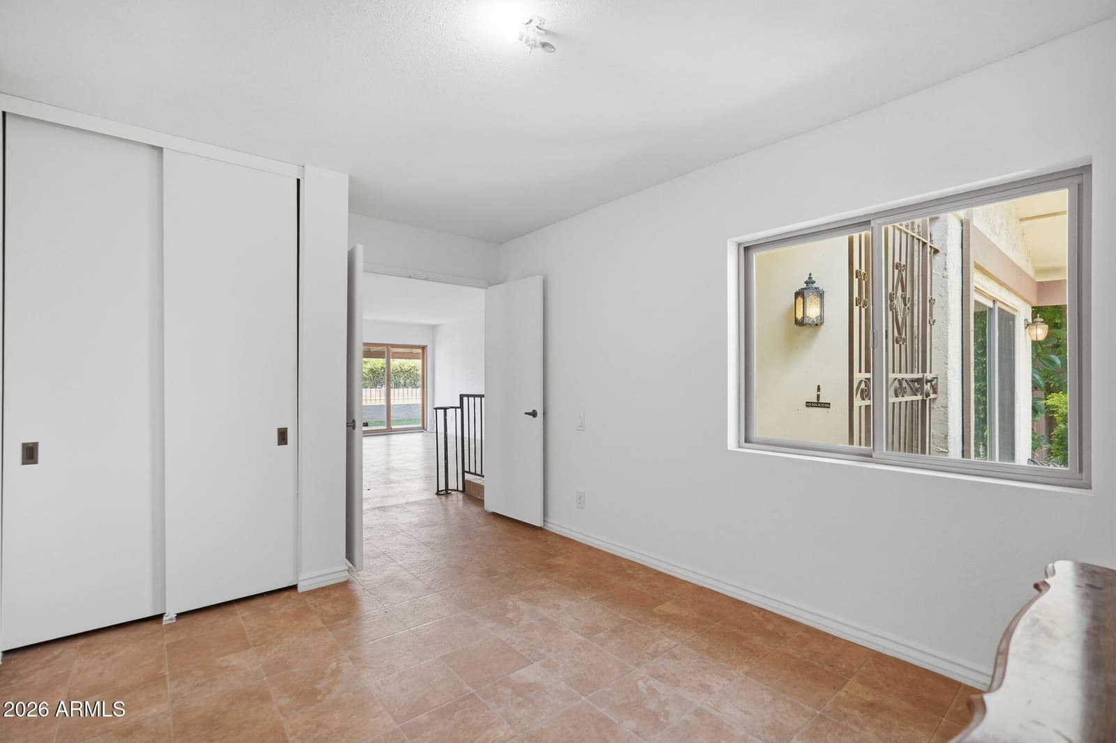1534 E SOUTHSHORE Drive, Tempe, AZ 85283 — photo 17 of 31