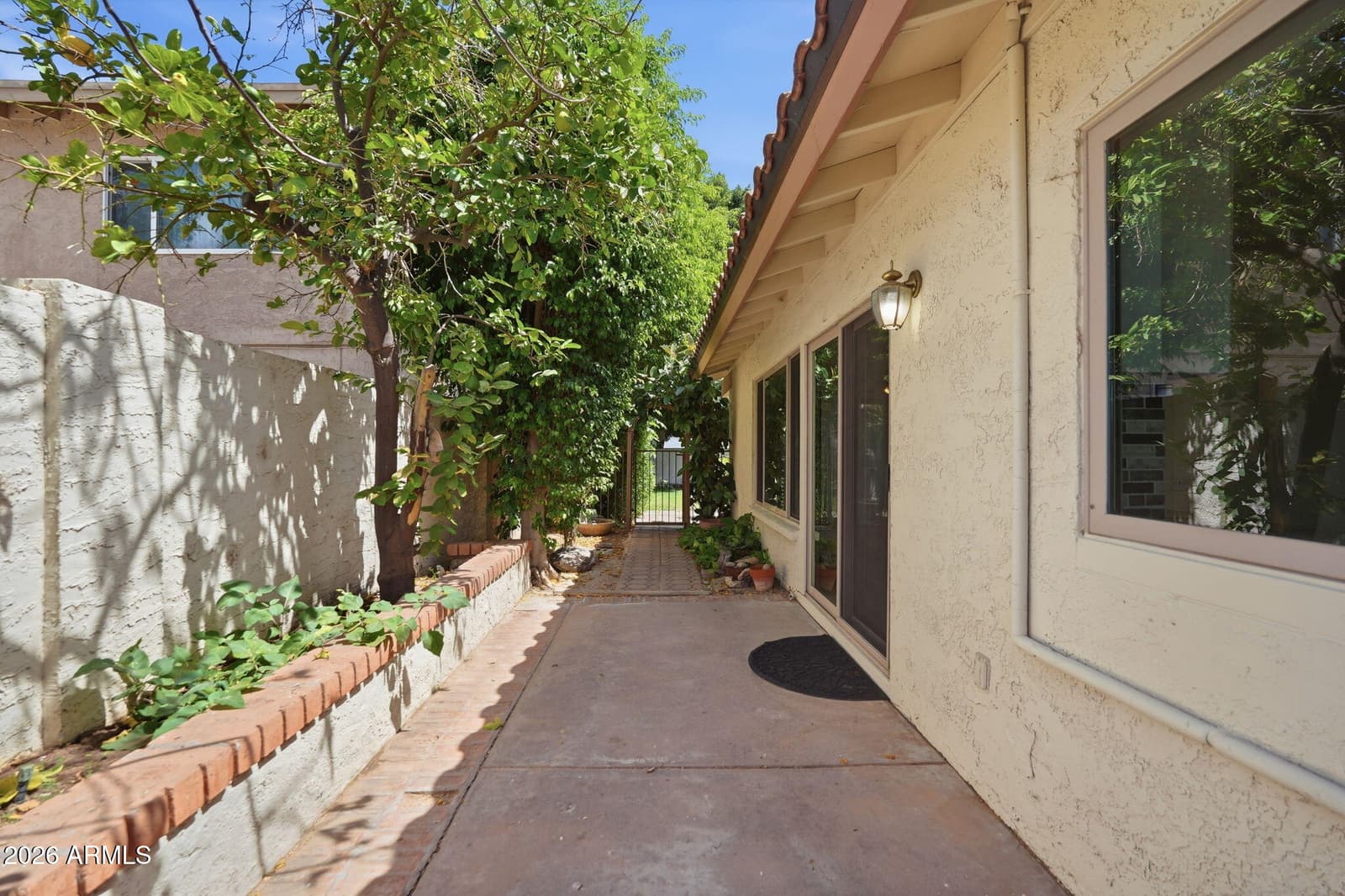 1534 E SOUTHSHORE Drive, Tempe, AZ 85283 — photo 24 of 31