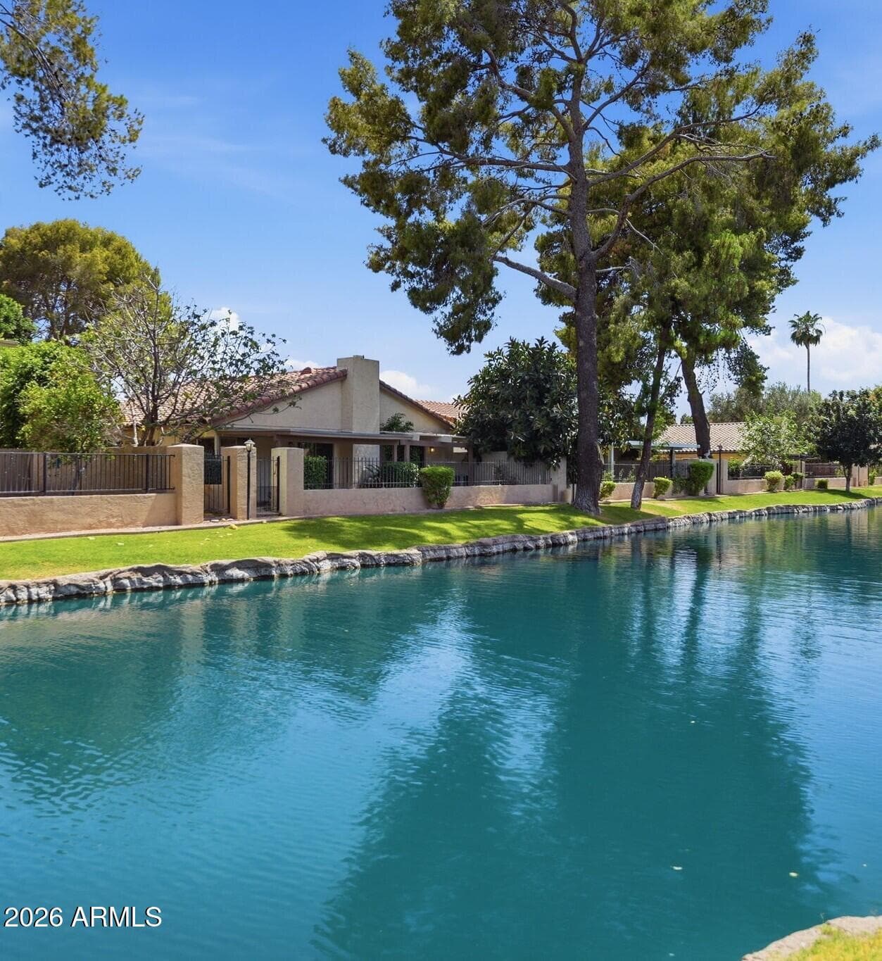 1534 E SOUTHSHORE Drive, Tempe, AZ 85283 — photo 23 of 31