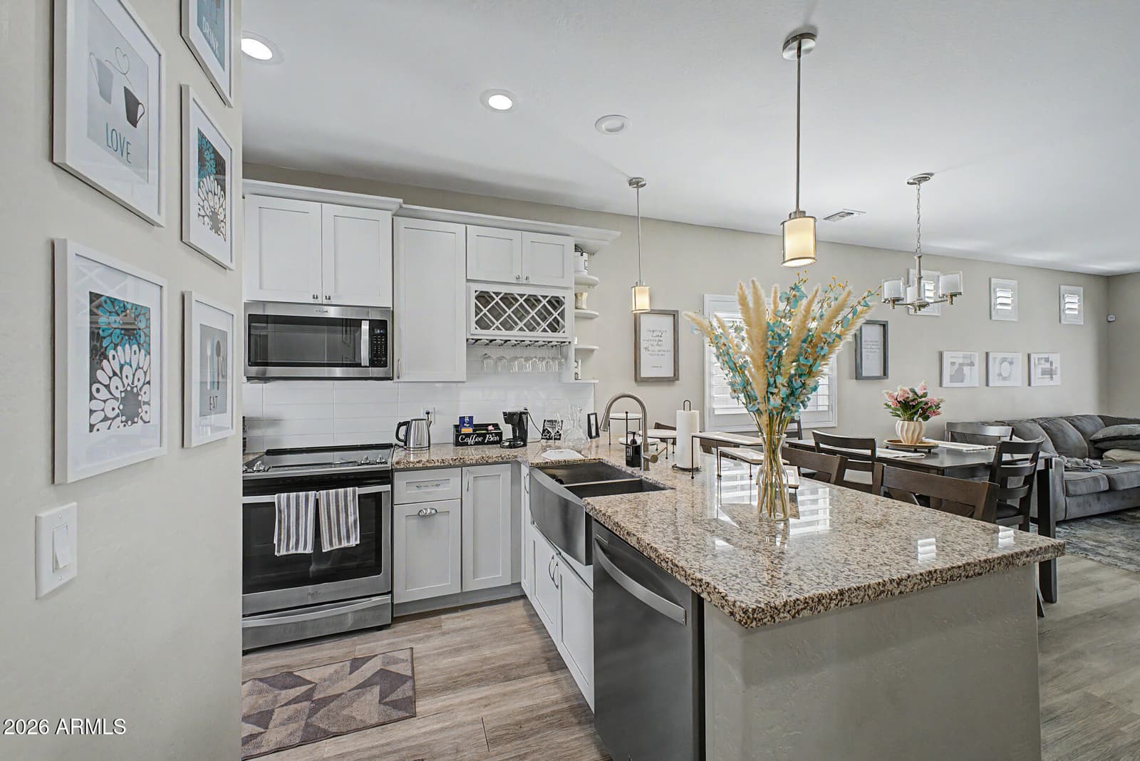 524 W HARWELL Road, Phoenix, AZ 85041 — photo 8 of 28