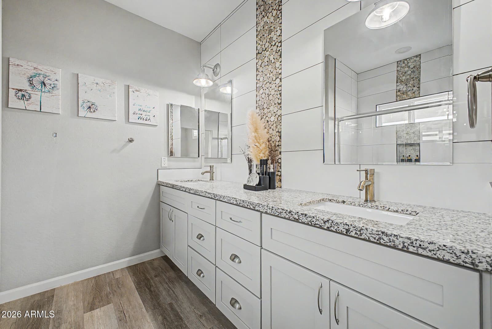 524 W HARWELL Road, Phoenix, AZ 85041 — photo 15 of 28