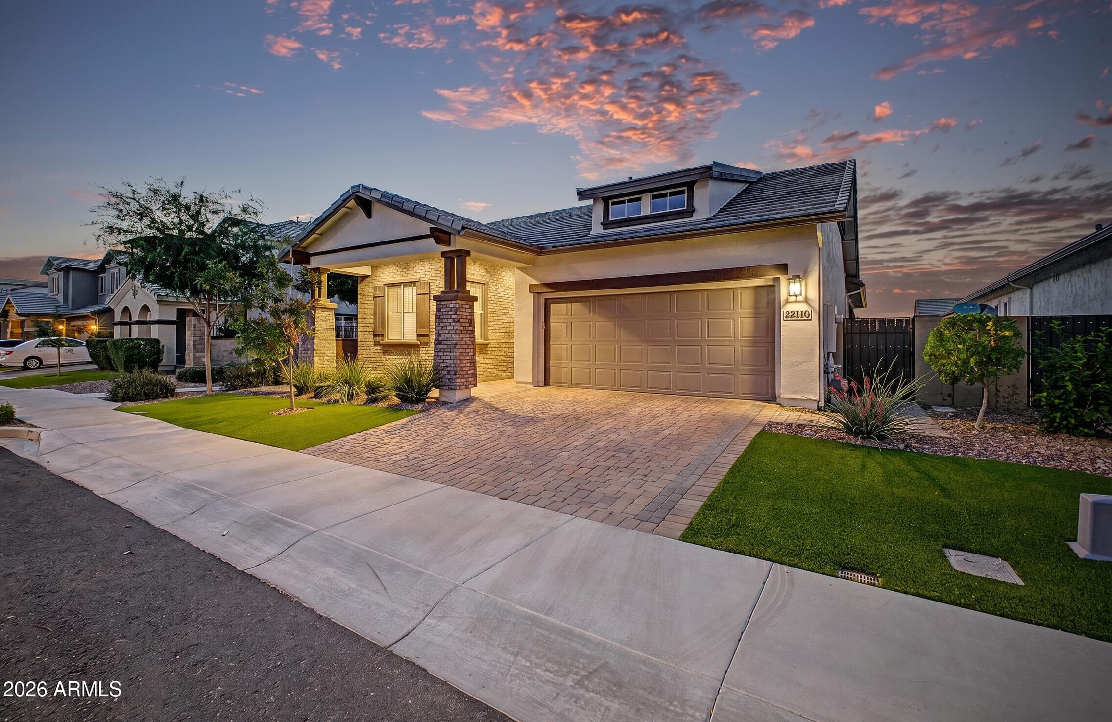 2110 E ORIOLE Drive, Gilbert, AZ 85297 — photo 2 of 50