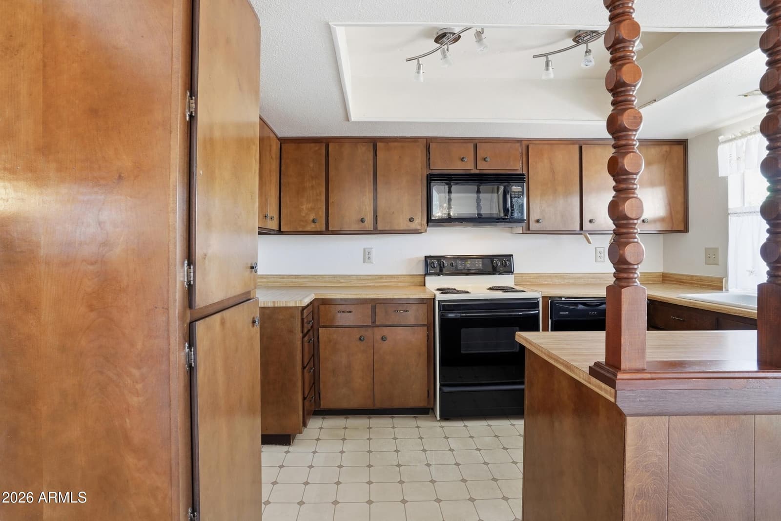 4242 E HANO Street, Phoenix, AZ 85044 — photo 12 of 41