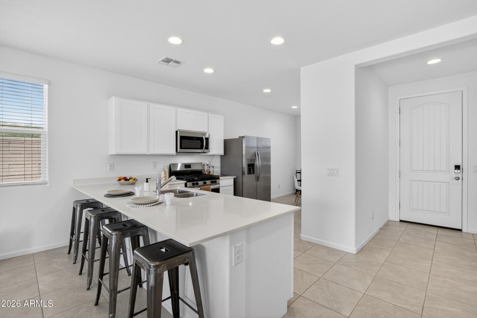 3253 W JUNIPER CANYON Drive, Phoenix, AZ 85083 — photo 11 of 37